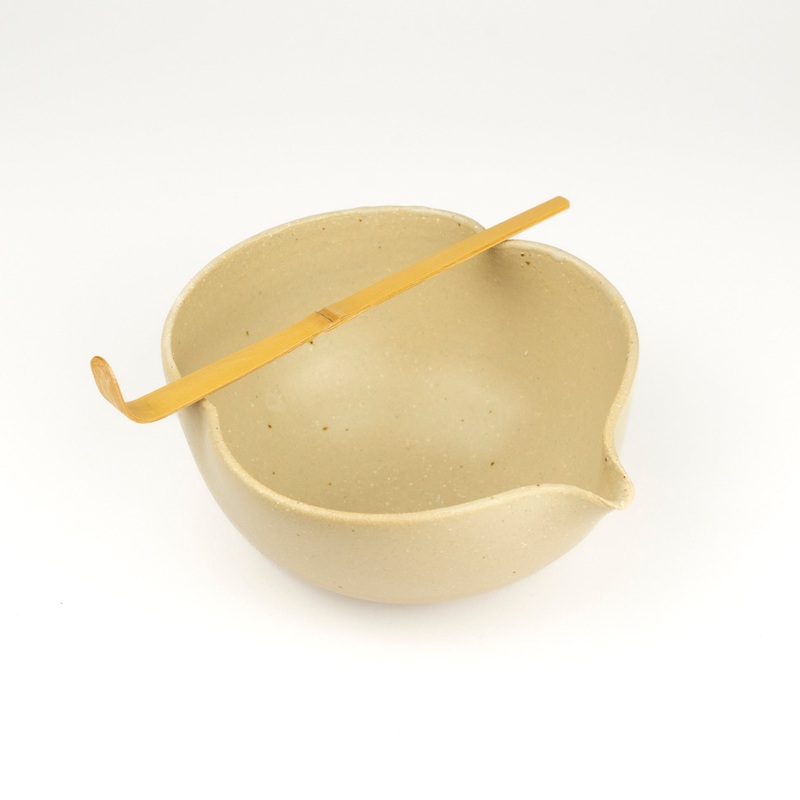 Scalloped pouring chawan
