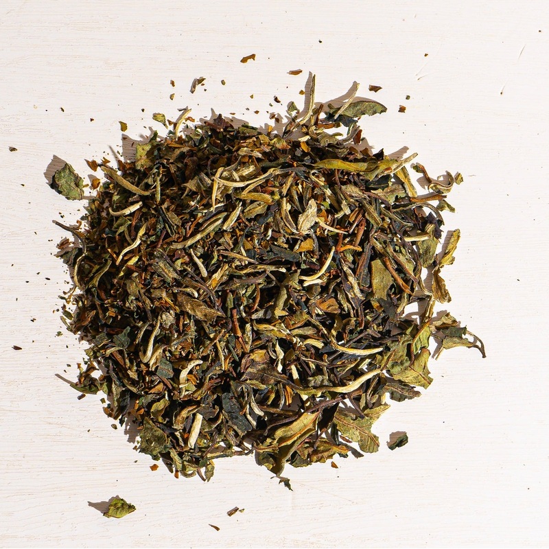 Peach Apricot White Tea|1 oz loose tea sample|1.5 oz tin of loose tea|4 oz bag of loose tea|8 oz bag of loose tea|16 oz bag of loose tea|1.65 lb (.75 kg) bag of loose tea